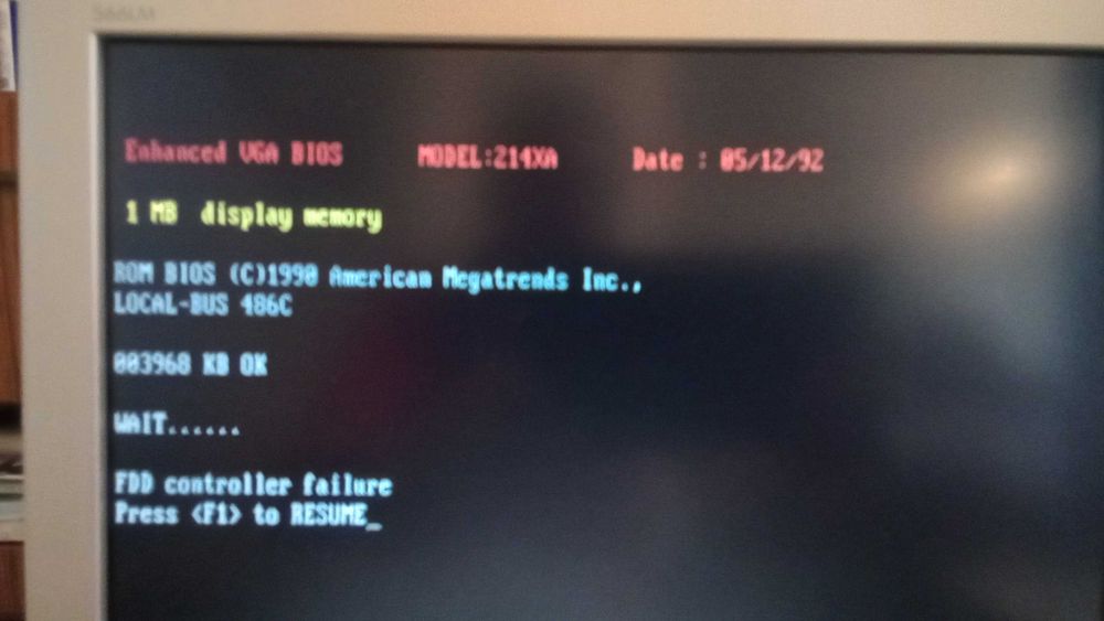 Placa de Vídeo Tseng ET4000AX - Opti Bus64297524546433124