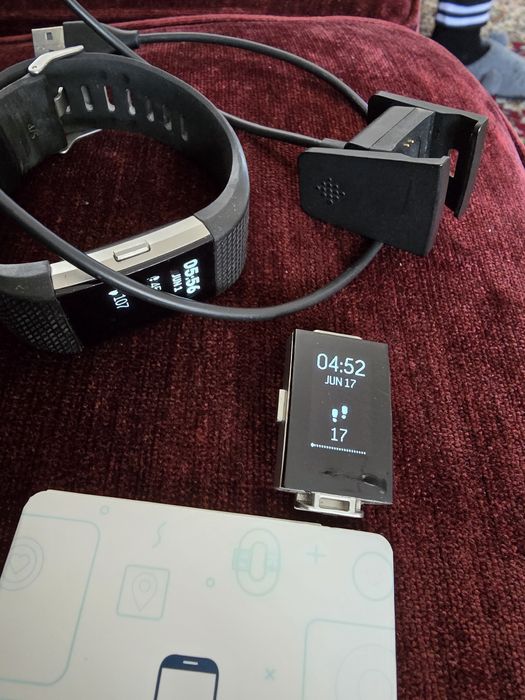 Dwa Fitbit Charge2