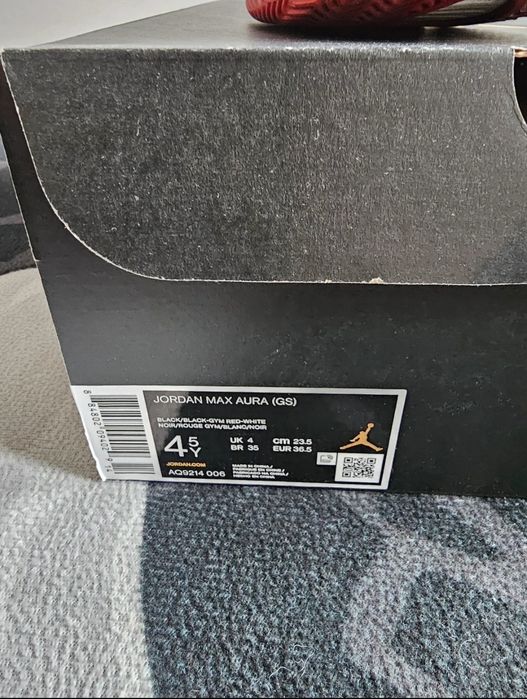 Nike Jordan Max Aura
