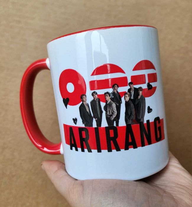 Caneca BTS Arirang