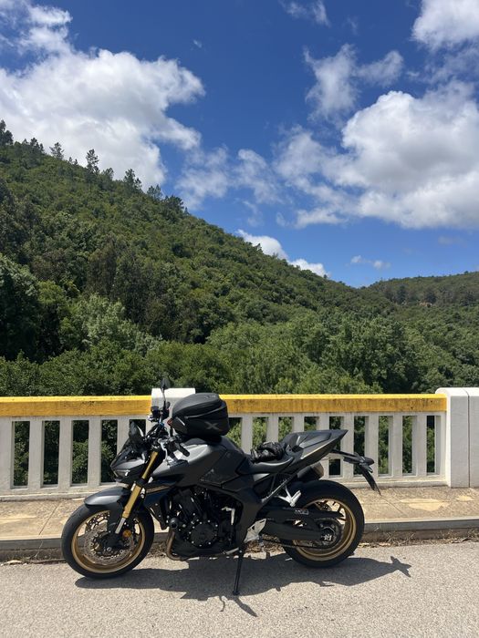Cb 1000 hornet SP