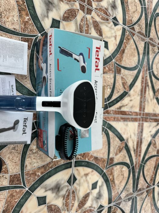 Ручний відпарювач Tefal ACCESS STEAM FIRST DT6130E0