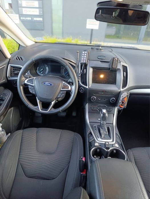 Ford S-Max karetka ambulans 2017