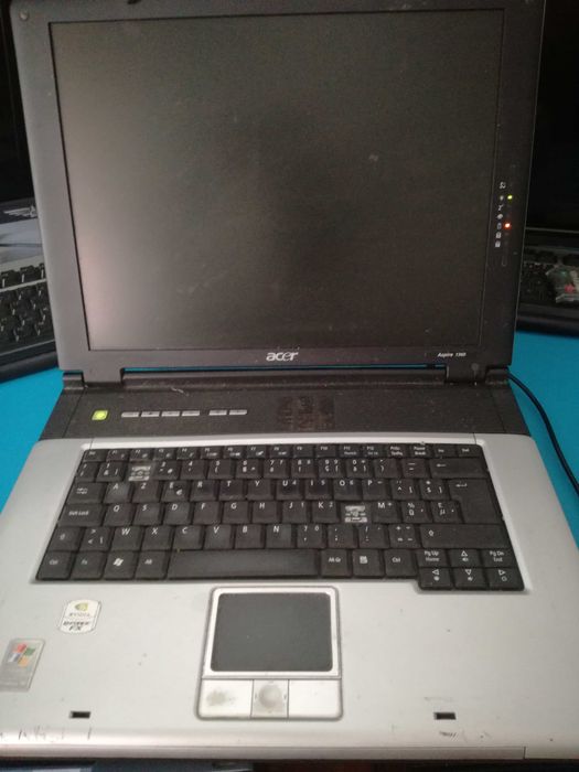 Portateis: ACER e Toshiba