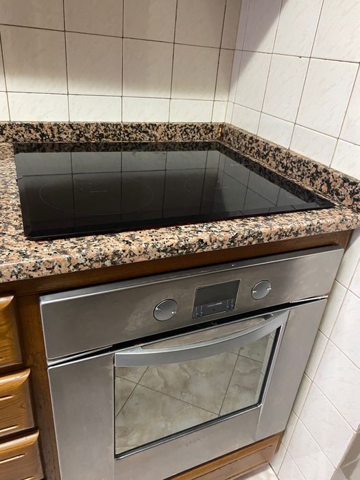 Vendo fogão de indução semi novo