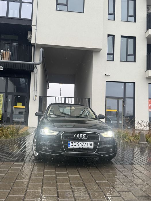 Audi A4 B8 2015 р. S - line