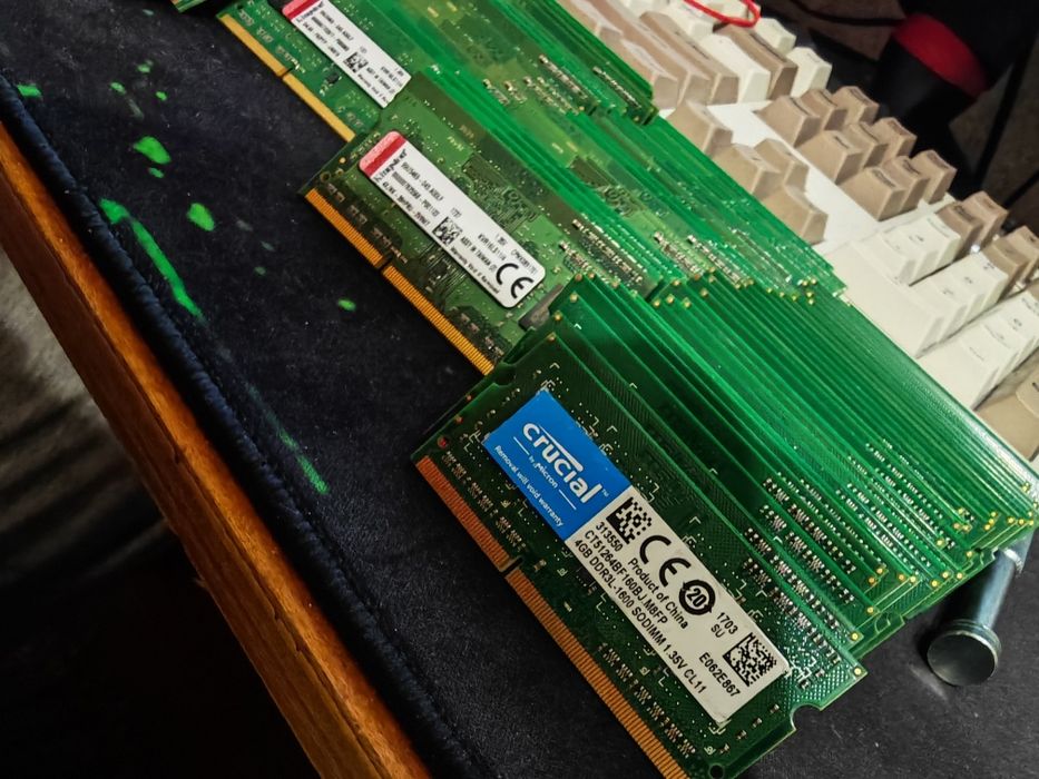 DDR3L Озу 4Gb є більше 100 штук