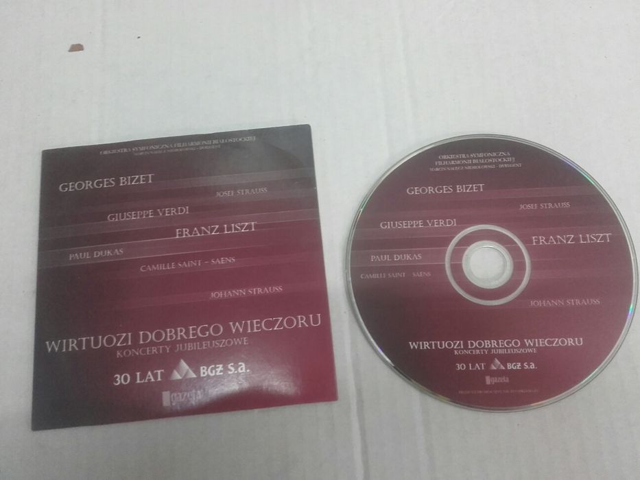 Płyty DVD z muzyką i filmami