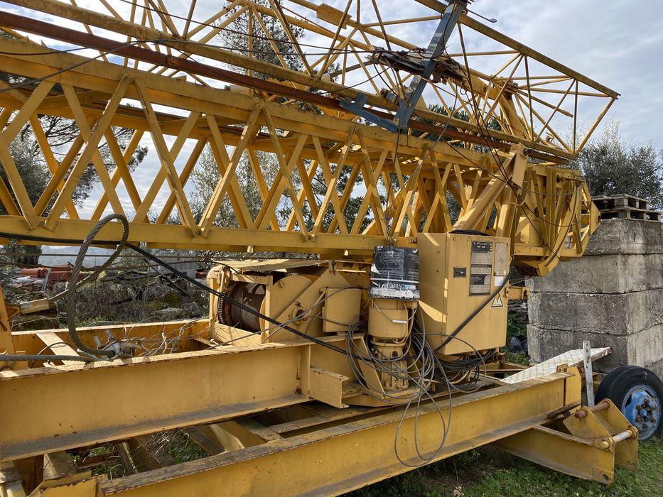 Construction Crane64186027954434122