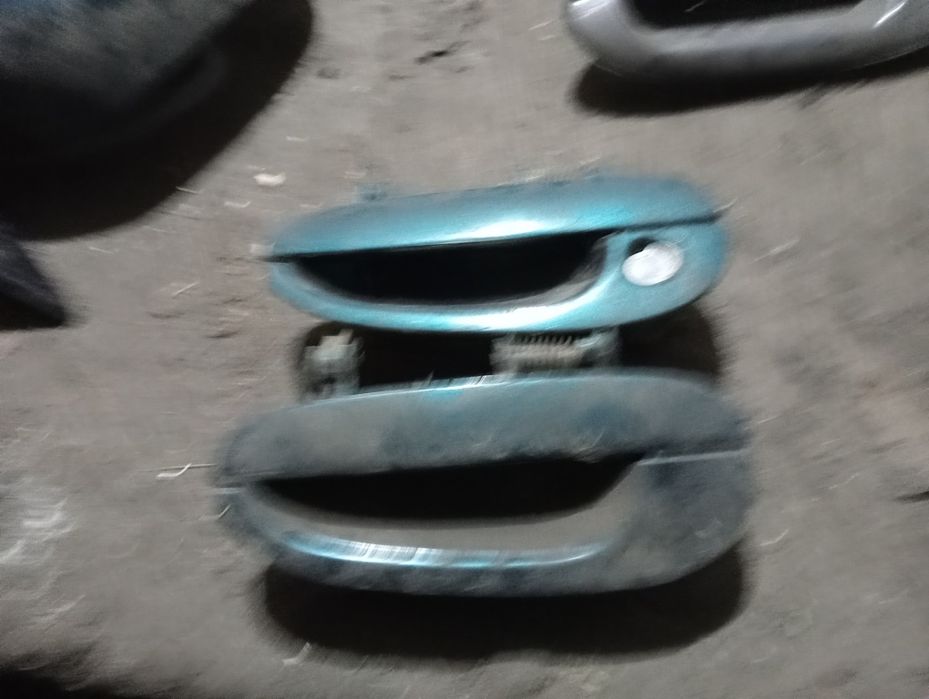 Продам двнрни ручки ліву та праву