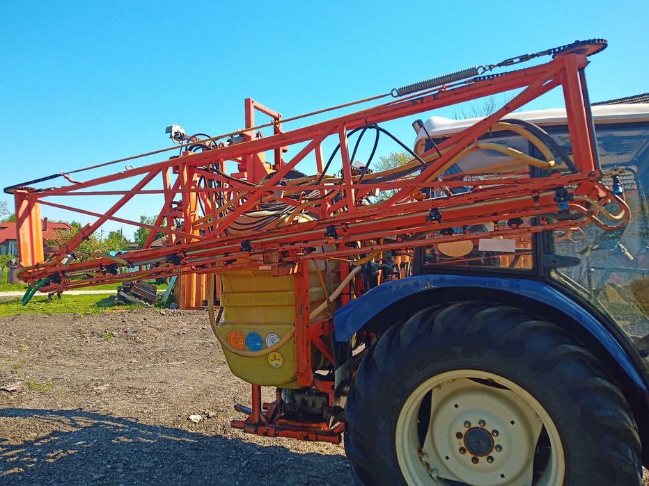 Opryskiwacz zawieszany Douven 21m