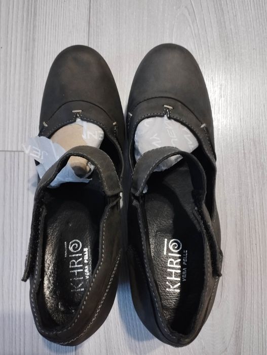 Buty damskie polbuty pantofle na obcasie 38 Khriò