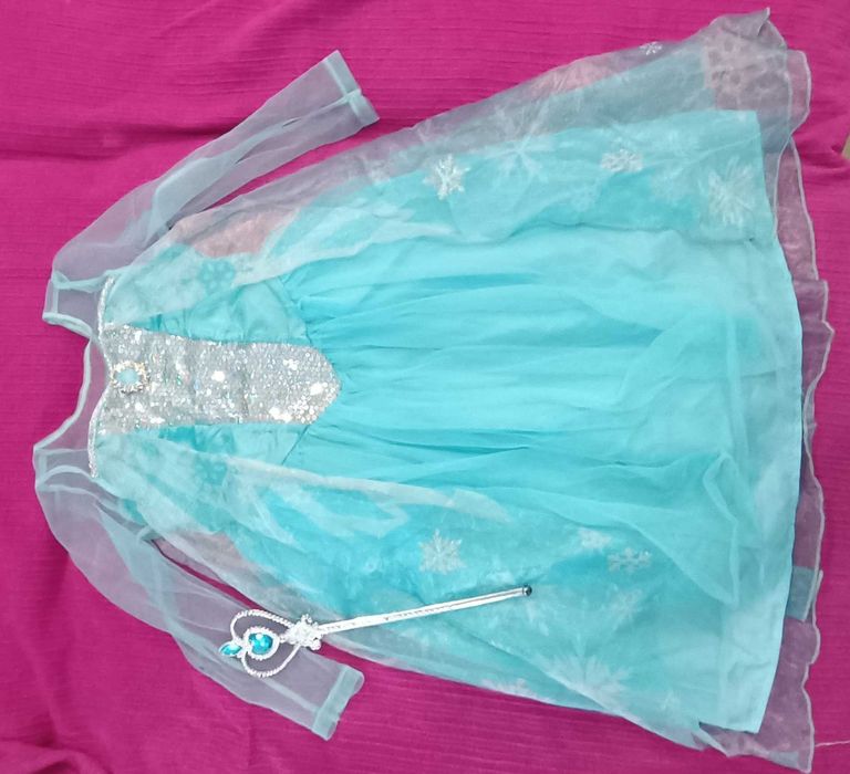 Roupa de fantasia criança - Elsa do Frozen  - 5/6 anos