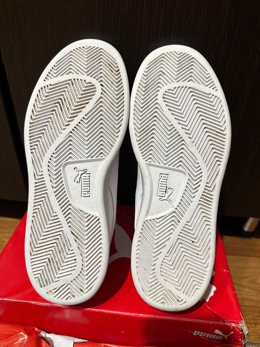 Білі жіночі кеди Puma