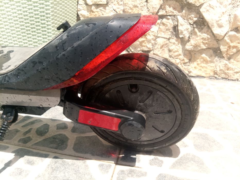 Trotineta eléctrica KPF argento
