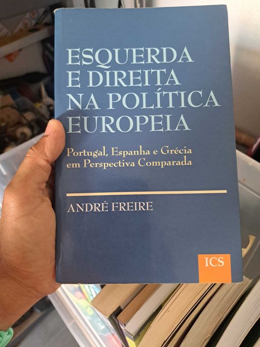 Livro desquerda e direita