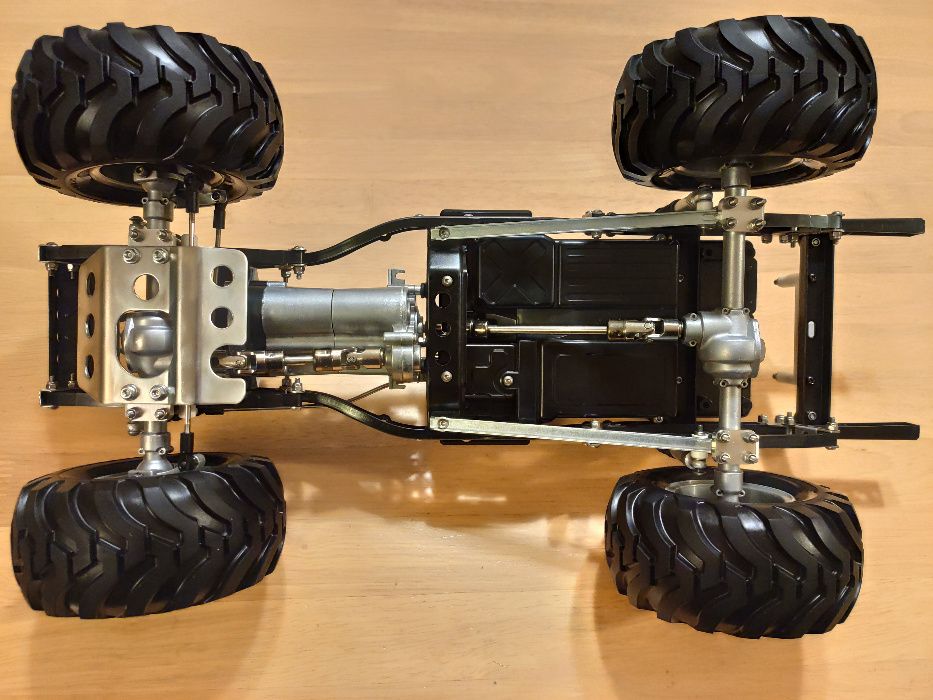 Model RC Tamiya Toyota Bruiser (RN36)