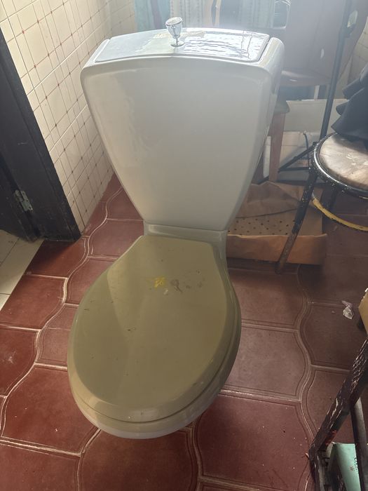 Sanita nova nunca usada