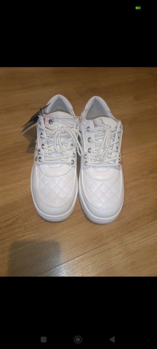 Białe buty rozmiar 41 new yorker