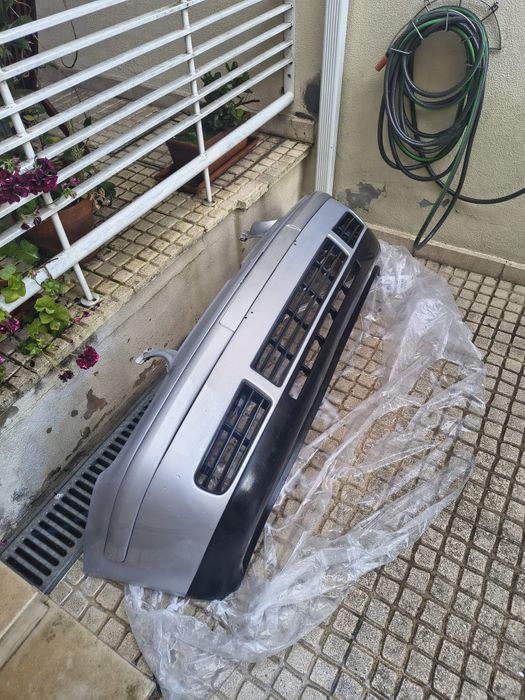 Parachoques frontal original golf 4