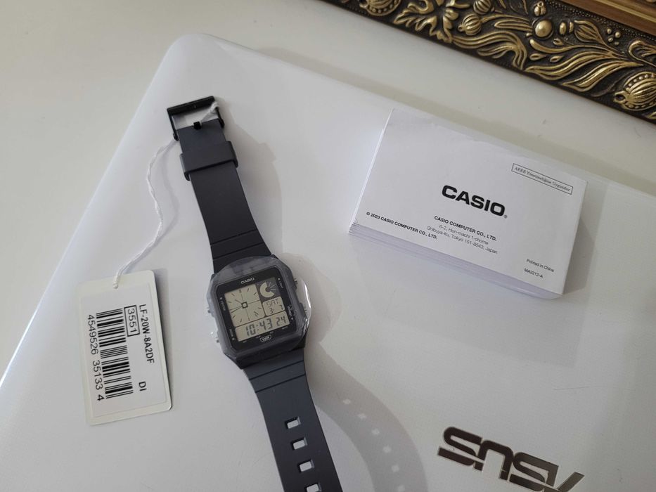 Zegarek Casio LF-20W-8A2DF