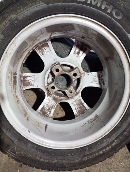 Комплект легкосплавных дисков 4*100-15 на шинах 185/65-15