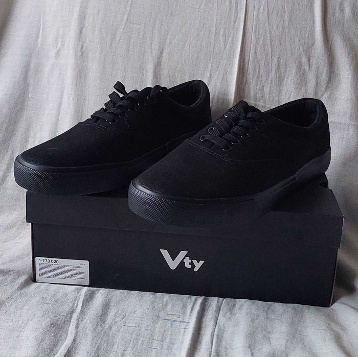 Nowe tenisówki trampki Vty czarne roz.45