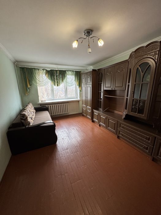 Продаж квартири в спальному районі