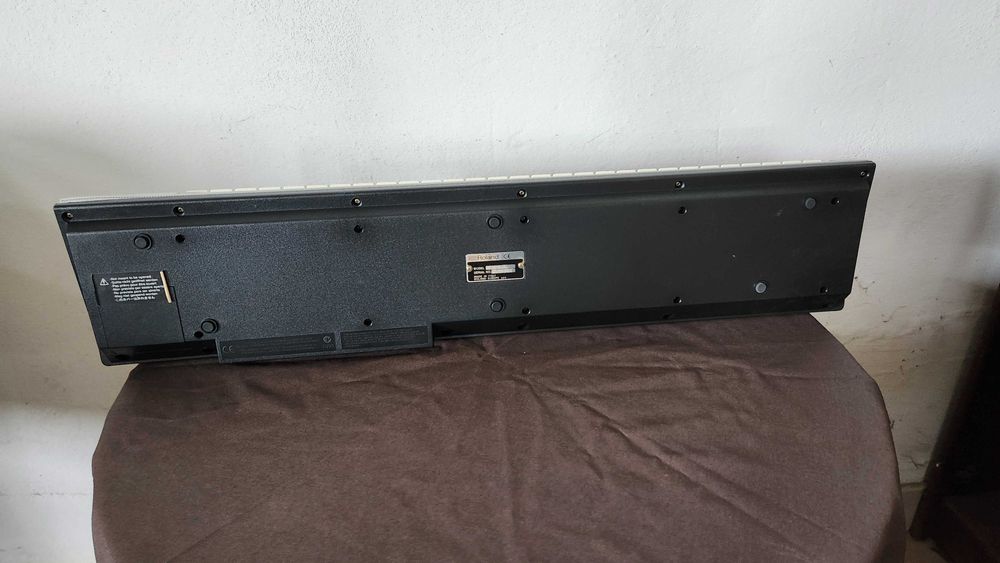 Teclado Roland ED PC-300