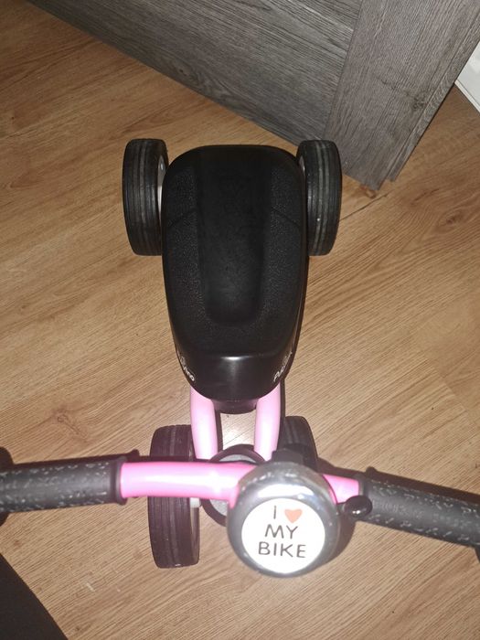 Sprzedam jeździk dla dzieciaczka