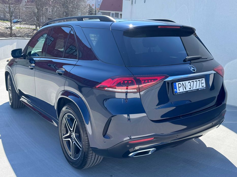 Wynajem Mercedes GLE300D / Wypożyczalnia Samochodów Carfar