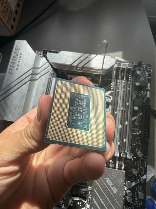 Intel i7 14700KF com 1 mês