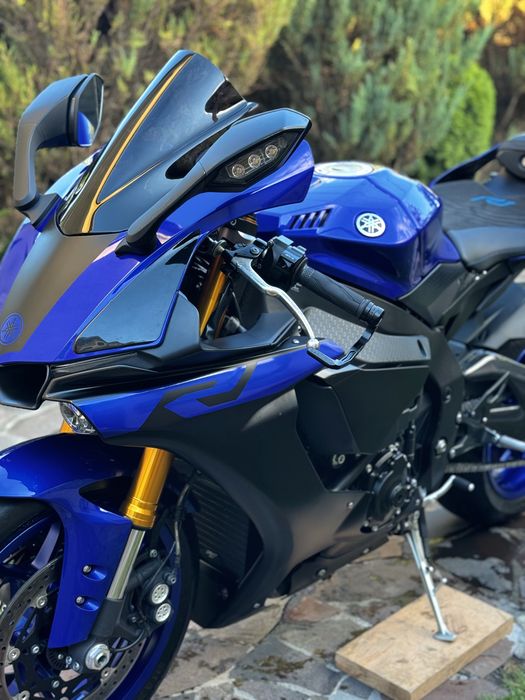 Yamaha YZF-R1 Ямаха Р1 2019 рік не Honda Kawasaki Suzuki Ducati Ktm