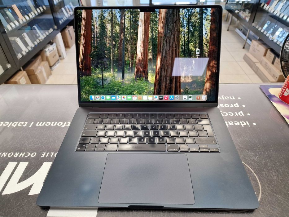 Macbook Air 15 2023/ M2/ 8GB DDR5/ 256GB/ 335 cykli/ Grade C/ Midnight