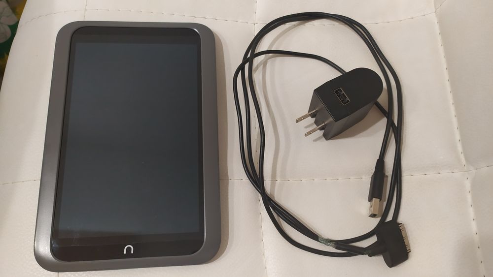 Планшет Barnes&Noble Nook HD 7" BNTV400A