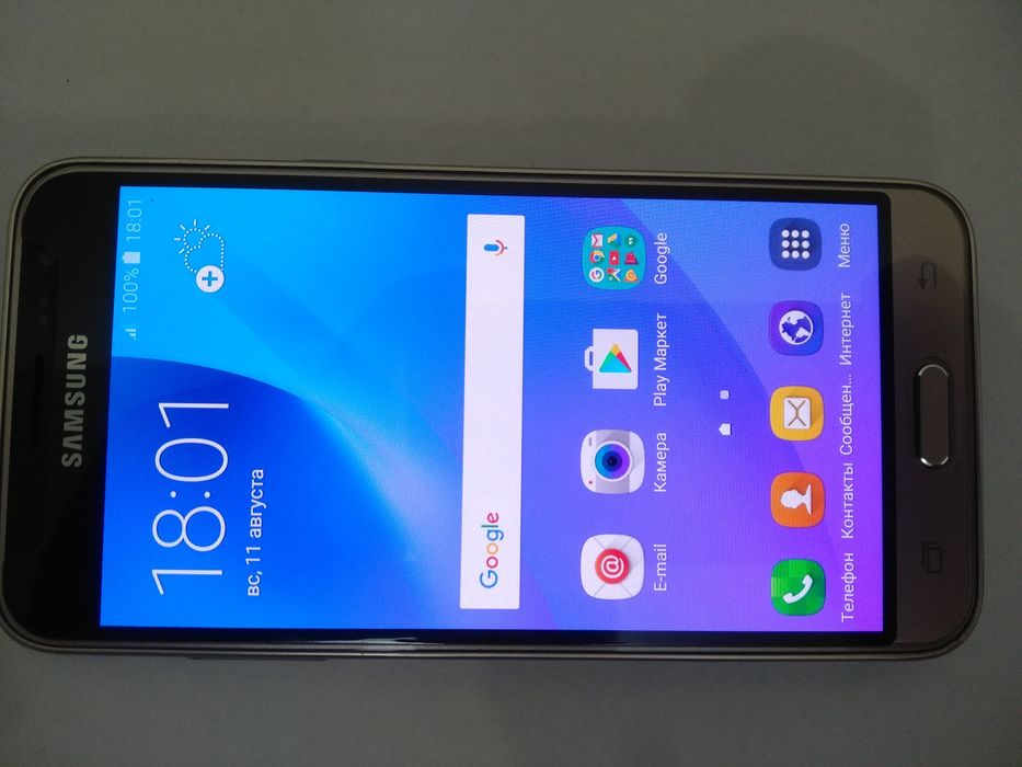 Samsung SM-J320H Все оригинальное.