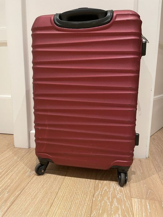 Średnia walizka Wittchen