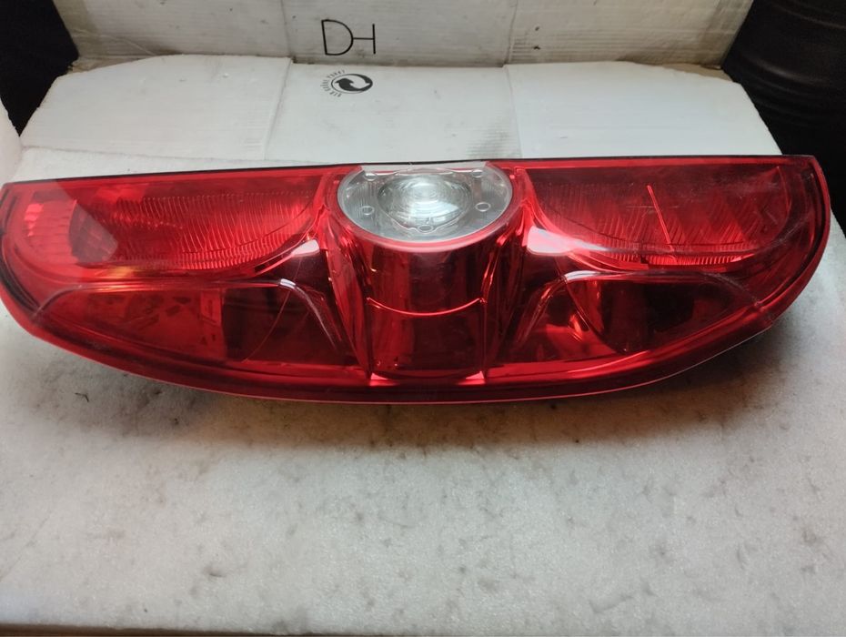 Lampa tylna Fiat Doblo ll