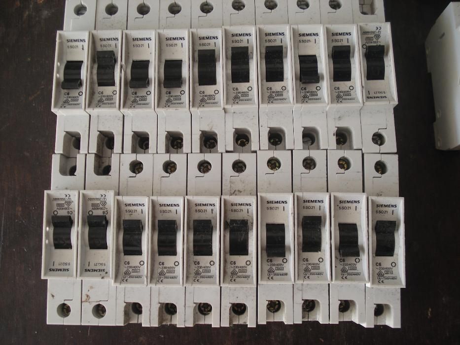 46 Dijuntores siemens C6