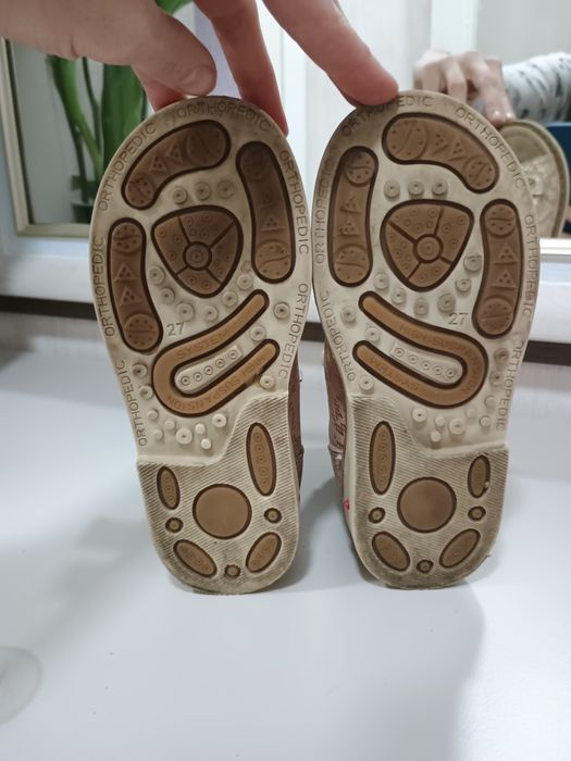 Ортопедичні босоніжки для дівчинки 27р 18-18.5 по устілці