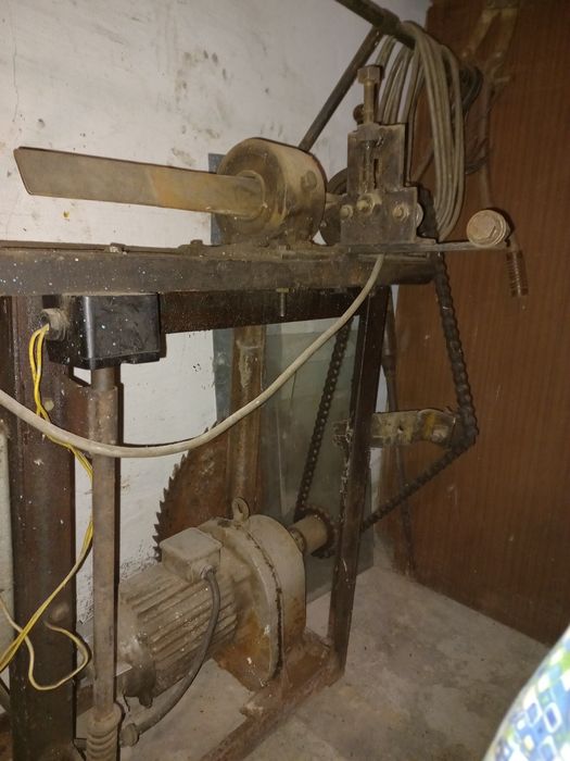 Верстат для сітки рябиці