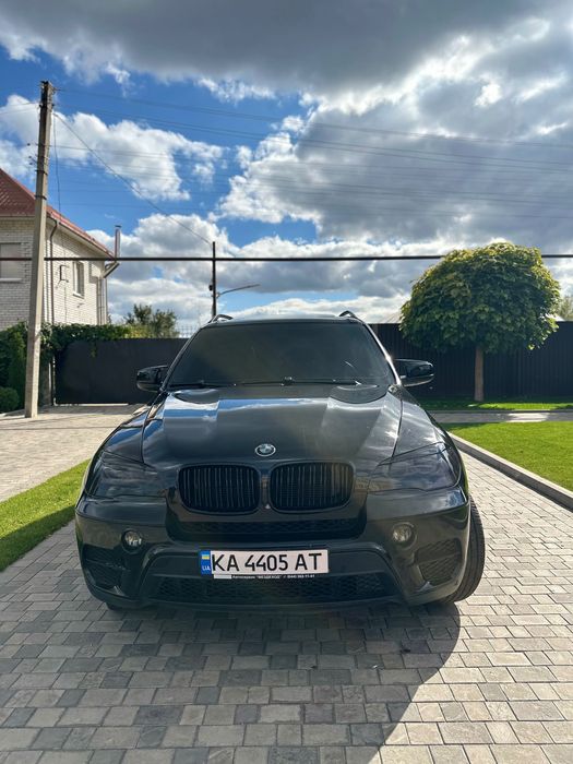 Бмв х5 продам, 2011 год