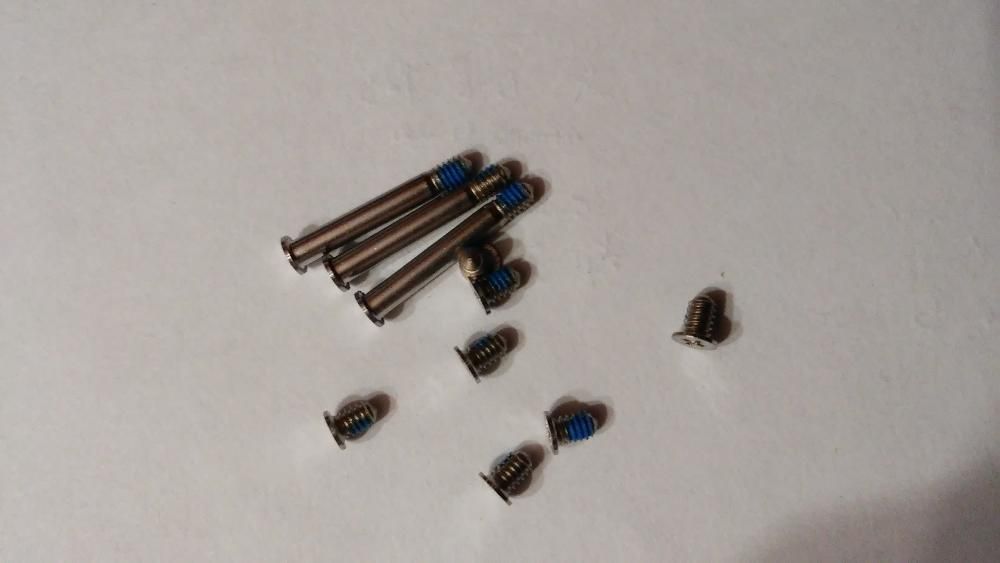 Болтики (винты) Apple MacBook Pro (Retina) на заднюю крышку и HDD