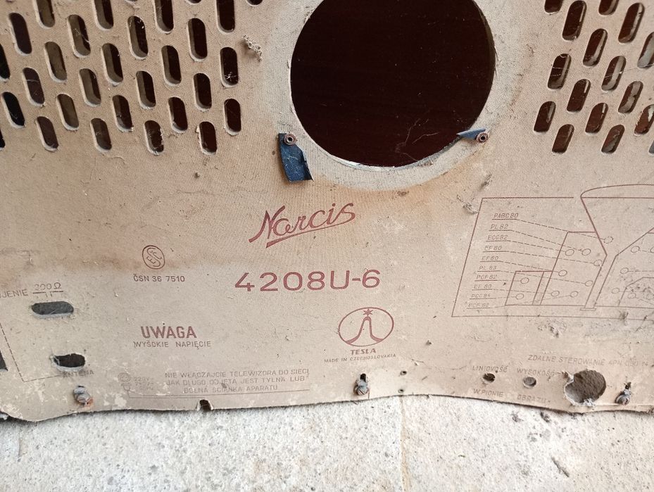 telewizor retro Tesla narcis 4208U-6 lata 60-e