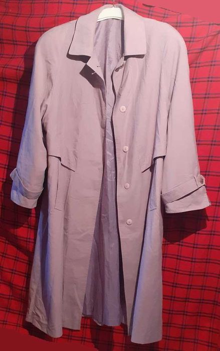 Плащ осенний модного цвета "пудра".  Большой размер 60–62 (XXL-XXXL)