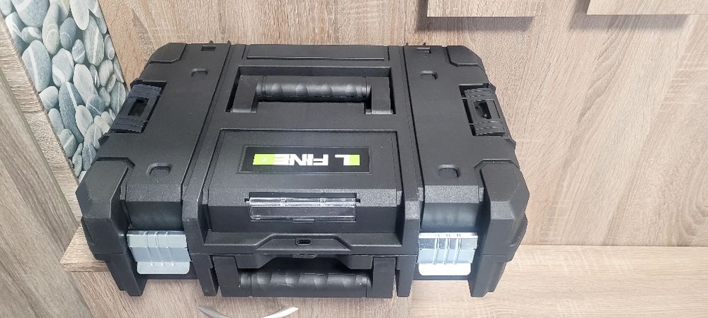 Laser poziomica 4d