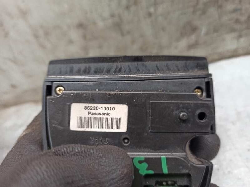 COMANDO RADIO VOLANTE TOYOTA COROLLA VERSO 2003