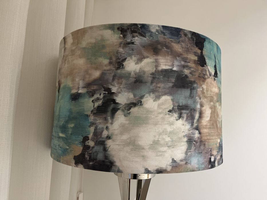 Conjunto 1 abajour e 2 almofadas decorativas 30 x 50