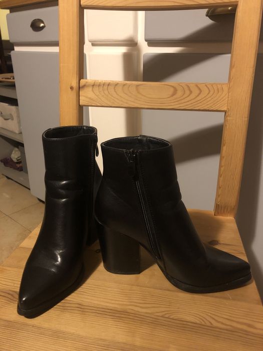 Kozaki krótkie botki czarne rozm. 37