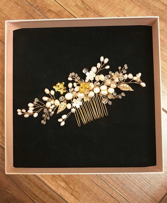 ślubna ozdoba do włosów, złoty grzebień ślubny z perłami A DREAM TWIG
